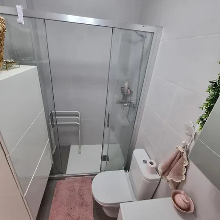 Апартаменти Beautiful New In Естепона